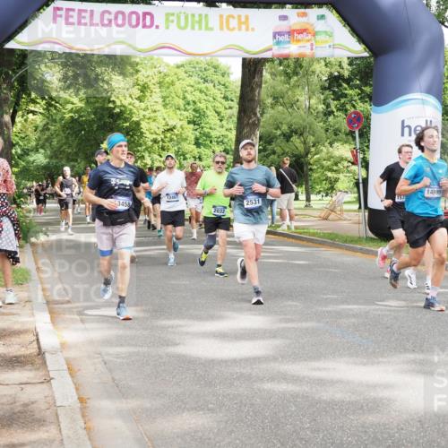 29.06.2025 - hella hamburg halbmarathon MichiJ http://msf.ph/oto/8285568 29.06.2025 10:58:55 Zwischen KM18-KM19 2032, 2531, 2961, 6518, 7941, 8274, 10443, 12467, 13458, 13951, 14999, 15352, 18320 meine-sportfotos.de