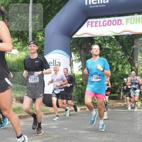 29.06.2025 - hella hamburg halbmarathon KatJ http://msf.ph/oto/8285579 29.06.2025 10:41:24 Zwischen KM18-KM19 1496, 1628, 6938, 7395, 8316 meine-sportfotos.de