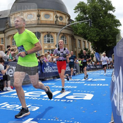 29.06.2025 - hella hamburg halbmarathon Strokosch-Dieckow http://msf.ph/oto/8285590 29.06.2025 10:47:48 Ziel 2340, 5915, 6836, 8564, 11283, 11961, 12679, 14383, 14730, 15333, 15478, 17229, 17451, 18356, 18430, 18836 meine-sportfotos.de