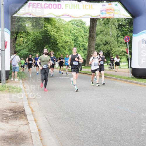 29.06.2025 - hella hamburg halbmarathon MichiJ http://msf.ph/oto/8285604 29.06.2025 10:32:53 Zwischen KM18-KM19 1520, 4691, 5648, 6575, 8218, 12154, 12159, 13996, 14351, 15334, 15666, 16316, 18513, 18539, 19116 meine-sportfotos.de