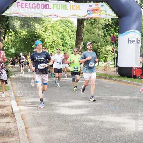 29.06.2025 - hella hamburg halbmarathon MichiJ http://msf.ph/oto/8285617 29.06.2025 10:58:55 Zwischen KM18-KM19 2032, 2531, 2961, 6518, 7941, 8274, 10443, 12467, 13458, 13951, 14999, 15352, 18320 meine-sportfotos.de
