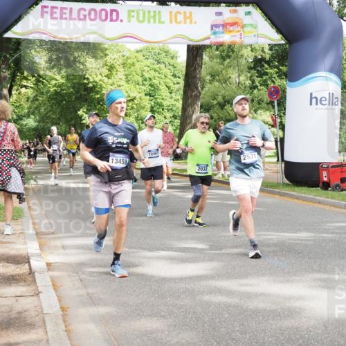 29.06.2025 - hella hamburg halbmarathon MichiJ http://msf.ph/oto/8285676 29.06.2025 10:58:56 Zwischen KM18-KM19 2032, 2531, 2961, 6518, 7941, 8274, 10443, 12467, 13458, 13951, 14999, 15352, 18320 meine-sportfotos.de