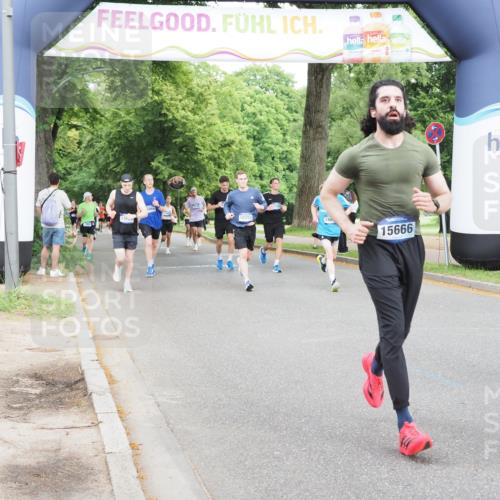 29.06.2025 - hella hamburg halbmarathon MichiJ http://msf.ph/oto/8285716 29.06.2025 10:32:55 Zwischen KM18-KM19 1520, 6575, 8218, 10313, 12154, 13123, 13996, 14351, 15334, 15666, 16316, 18513, 19116 meine-sportfotos.de