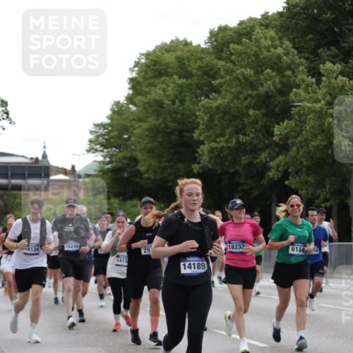 29.06.2025 - hella hamburg halbmarathon Jannik Wohlers http://msf.ph/oto/8285778 29.06.2025 10:35:38 Lombardsbrücke 1008, 1010, 1036, 1183, 1775, 1780, 2352, 2520, 2827, 2870, 3401, 3598, 3699, 3877, 3990, 4326, 4413, 4798, 5666, 6184, 6845, 6896, 7086, 7111, 7275, 8356, 8581, 8947, 9432, 9744, 10047, 10577, 11010, 11187, 11198, 11979, 12342, 12430, 12660, 12661, 13492, 13600, 13602, 13679, 14134, 14189, 14249, 14251, 14955, 15075, 15078, 15248, 15281, 15370, 15587, 15612, 15617, 15618, 15827, 15830, 15876, 16570, 16571, 17635, 18541 meine-sportfotos.de