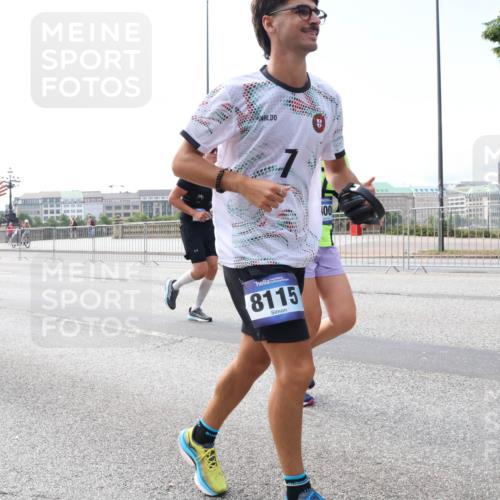 29.06.2025 - hella hamburg halbmarathon Lena Gebhardt http://msf.ph/oto/8285883 29.06.2025 10:11:46 Lombardsbrücke 1328, 1531, 1866, 1992, 3363, 3837, 4227, 5379, 5605, 7571, 8115, 8368, 8807, 8810, 9119, 9191, 9428, 10042, 10372, 10409, 10428, 11321, 11507, 11537, 11755, 11917, 12286, 12473, 13171, 13177, 13203, 13542, 13603, 13939, 13958, 14008, 14149, 14384, 15797, 15945, 16976, 17080, 17638, 17774, 17787, 17866, 18261, 18278, 18382, 18395, 19172 meine-sportfotos.de