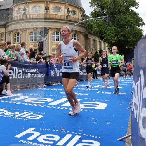 29.06.2025 - hella hamburg halbmarathon Strokosch-Dieckow http://msf.ph/oto/8285927 29.06.2025 10:47:57 Ziel 1086, 1604, 1613, 4324, 4528, 4601, 5022, 6377, 6836, 12706, 12724, 12747, 12808, 13570, 14730, 15333, 16149, 16766, 17451, 18206, 18836, 18922, 19198 meine-sportfotos.de