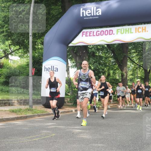 29.06.2025 - hella hamburg halbmarathon KatJ http://msf.ph/oto/8286054 29.06.2025 10:41:26 Zwischen KM18-KM19 1496, 1628, 2561, 7129, 7395, 8316 meine-sportfotos.de