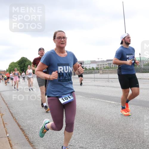 29.06.2025 - hella hamburg halbmarathon Lena Gebhardt http://msf.ph/oto/8286075 29.06.2025 10:55:22 Lombardsbrücke 2024, 766, 1013, 1013, 1616, 1873, 1917, 2090, 2452, 3002, 3115, 3157, 3274, 3577, 4039, 4628, 5040, 5392, 5483, 5487, 5727, 6395, 6396, 6839, 6944, 7219, 7238, 7548, 7680, 7766, 8403, 8519, 8626, 9596, 9614, 9618, 9857, 9858, 10094, 10109, 10458, 10559, 10686, 10885, 11109, 11737, 11788, 11908, 12147, 12148, 12902, 13098, 13230, 13548, 13979, 13980, 14515, 14727, 15152, 15160, 16385 meine-sportfotos.de