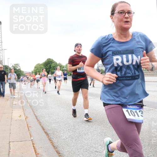 29.06.2025 - hella hamburg halbmarathon Lena Gebhardt http://msf.ph/oto/8286153 29.06.2025 10:55:22 Lombardsbrücke 8519, 2024, 1013, 1013, 1616, 1873, 1917, 2090, 2452, 3002, 3115, 3157, 3274, 3577, 4039, 4628, 5040, 5392, 5483, 5487, 5727, 6395, 6396, 6839, 6944, 7219, 7238, 7548, 7680, 7766, 8403, 8519, 8626, 9596, 9614, 9618, 9857, 9858, 10094, 10109, 10458, 10559, 10686, 10885, 11109, 11737, 11788, 11908, 12147, 12148, 12902, 13098, 13230, 13548, 13979, 13980, 14515, 14727, 15152, 15160, 16385 meine-sportfotos.de