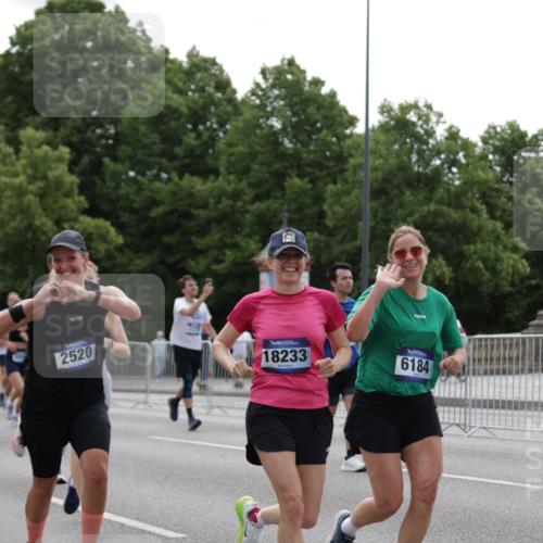 29.06.2025 - hella hamburg halbmarathon Jannik Wohlers http://msf.ph/oto/8286197 29.06.2025 10:35:40 Lombardsbrücke 1008, 1010, 1036, 1183, 1775, 1780, 2520, 2870, 3401, 3598, 3699, 3877, 3990, 4245, 4326, 4413, 4798, 5666, 6092, 6093, 6184, 6417, 6845, 6896, 7086, 7111, 7140, 7275, 8356, 8581, 8947, 9432, 9744, 10047, 10577, 11010, 11187, 11198, 11979, 12342, 12430, 12660, 12661, 13422, 13492, 13600, 13602, 13679, 14134, 14189, 14249, 14251, 14955, 15075, 15078, 15248, 15281, 15370, 15587, 15612, 15617, 15618, 15676, 15677, 15827, 15830, 15876, 16570, 16571, 17635, 18541 meine-sportfotos.de