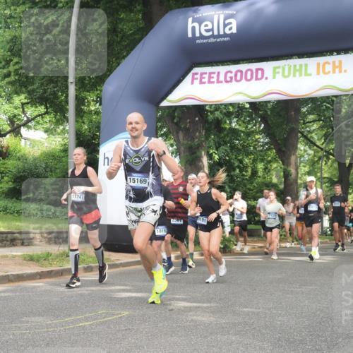 29.06.2025 - hella hamburg halbmarathon KatJ http://msf.ph/oto/8286208 29.06.2025 10:41:26 Zwischen KM18-KM19 1496, 1628, 2561, 7129, 7395, 8316 meine-sportfotos.de