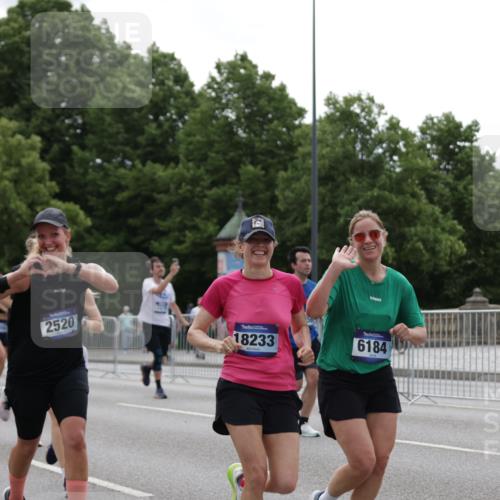 29.06.2025 - hella hamburg halbmarathon Jannik Wohlers http://msf.ph/oto/8286235 29.06.2025 10:35:40 Lombardsbrücke 1008, 1010, 1036, 1183, 1775, 1780, 2520, 2870, 3401, 3598, 3699, 3877, 3990, 4245, 4326, 4413, 4798, 5666, 6092, 6093, 6184, 6417, 6845, 6896, 7086, 7111, 7140, 7275, 8356, 8581, 8947, 9432, 9744, 10047, 10577, 11010, 11187, 11198, 11979, 12342, 12430, 12660, 12661, 13422, 13492, 13600, 13602, 13679, 14134, 14189, 14249, 14251, 14955, 15075, 15078, 15248, 15281, 15370, 15587, 15612, 15617, 15618, 15676, 15677, 15827, 15830, 15876, 16570, 16571, 17635, 18541 meine-sportfotos.de