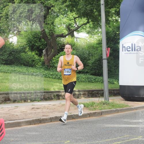 29.06.2025 - hella hamburg halbmarathon KatJ http://msf.ph/oto/8286323 29.06.2025 10:11:38 Zwischen KM18-KM19  meine-sportfotos.de