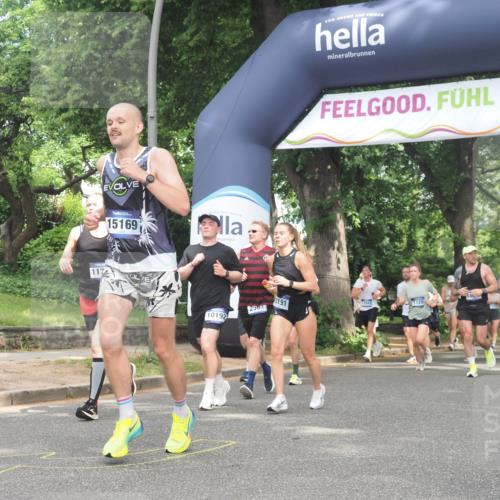 29.06.2025 - hella hamburg halbmarathon KatJ http://msf.ph/oto/8286331 29.06.2025 10:41:27 Zwischen KM18-KM19 1496, 1628, 2561, 7129, 7395, 8316 meine-sportfotos.de