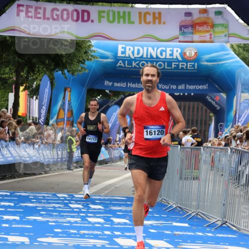 29.06.2025 - hella hamburg halbmarathon Strokosch-Dieckow http://msf.ph/oto/8286335 29.06.2025 10:21:05 Ziel 6530, 14717, 16120 meine-sportfotos.de