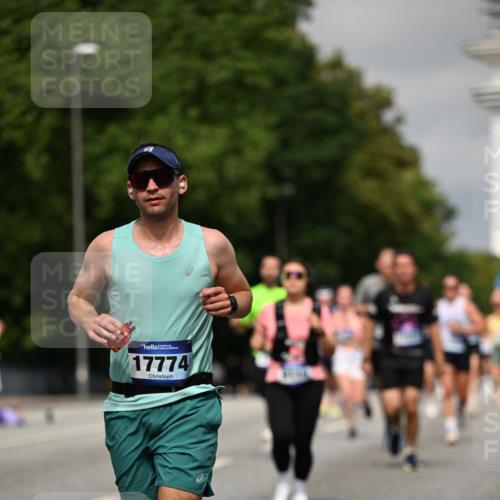 29.06.2025 - hella hamburg halbmarathon Dr. Thomas Lammeyer http://msf.ph/oto/8286480 29.06.2025 10:16:00 Kennedybrücke 1062, 1790, 2661, 3746, 3837, 4499, 6871, 6966, 7370, 7474, 8206, 8207, 9119, 9253, 9254, 9405 meine-sportfotos.de