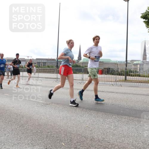 29.06.2025 - hella hamburg halbmarathon Lena Gebhardt http://msf.ph/oto/8286494 29.06.2025 10:20:55 Lombardsbrücke 8113, 14610, 11145, 1011, 1028, 1266, 1471, 1658, 2053, 2101, 2325, 2383, 2834, 2923, 2945, 2956, 2986, 3161, 3247, 3453, 3733, 3781, 3813, 4082, 4166, 4288, 4350, 4422, 4754, 4869, 5041, 5061, 5181, 5625, 5767, 6275, 6308, 6608, 6951, 7228, 7608, 8113, 8588, 8724, 8726, 8940, 9005, 9011, 9108, 9236, 9722, 9981, 10050, 10350, 10585, 10602, 10613, 10647, 11100, 11145, 11603, 11698, 11995, 12175, 12694, 12844, 13057, 13508 meine-sportfotos.de