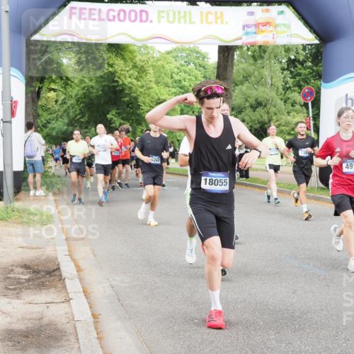 29.06.2025 - hella hamburg halbmarathon MichiJ http://msf.ph/oto/8286527 29.06.2025 10:33:08 Zwischen KM18-KM19 1171, 2970, 3056, 4915, 5623, 5884, 6266, 7325, 8928, 10596, 14686, 14687, 16506, 16689, 18055, 18185, 18631 meine-sportfotos.de