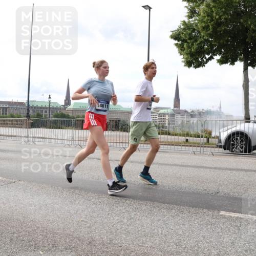 29.06.2025 - hella hamburg halbmarathon Lena Gebhardt http://msf.ph/oto/8286536 29.06.2025 10:20:55 Lombardsbrücke 14611, 1011, 1028, 1266, 1471, 1658, 2053, 2101, 2325, 2383, 2834, 2923, 2945, 2956, 2986, 3161, 3247, 3453, 3733, 3781, 3813, 4082, 4166, 4288, 4350, 4422, 4754, 4869, 5041, 5061, 5181, 5625, 5767, 6275, 6308, 6608, 6951, 7228, 7608, 8113, 8588, 8724, 8726, 8940, 9005, 9011, 9108, 9236, 9722, 9981, 10050, 10350, 10585, 10602, 10613, 10647, 11100, 11145, 11603, 11698, 11995, 12175, 12694, 12844, 13057, 13508 meine-sportfotos.de