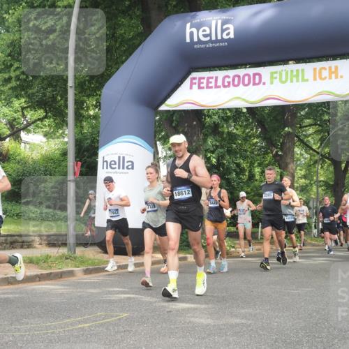 29.06.2025 - hella hamburg halbmarathon KatJ http://msf.ph/oto/8286567 29.06.2025 10:41:29 Zwischen KM18-KM19 1496, 1628, 2561, 4419, 7129, 7395, 8285, 8316, 8449 meine-sportfotos.de