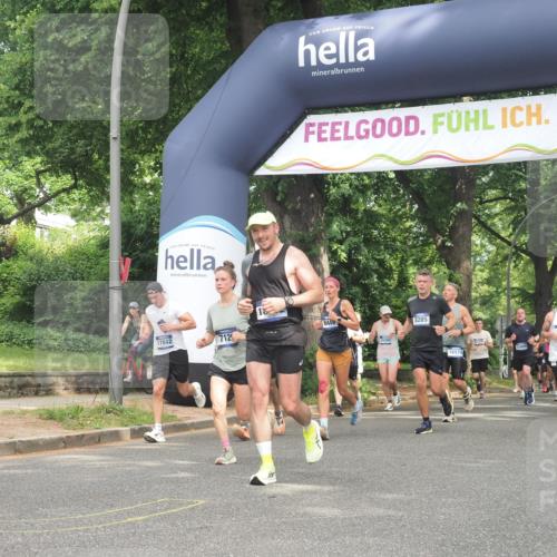 29.06.2025 - hella hamburg halbmarathon KatJ http://msf.ph/oto/8286616 29.06.2025 10:41:29 Zwischen KM18-KM19 1496, 1628, 2561, 4419, 7129, 7395, 8285, 8316, 8449 meine-sportfotos.de