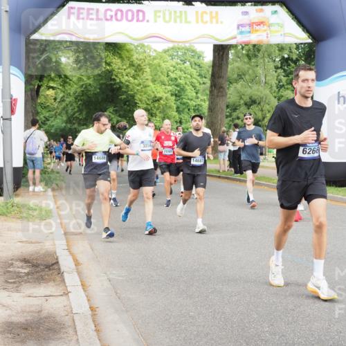 29.06.2025 - hella hamburg halbmarathon MichiJ http://msf.ph/oto/8286633 29.06.2025 10:33:09 Zwischen KM18-KM19 1171, 2890, 2970, 3056, 3917, 4915, 5623, 5884, 6266, 7325, 8928, 10596, 14464, 14686, 14687, 16506, 16689, 18055, 18631 meine-sportfotos.de
