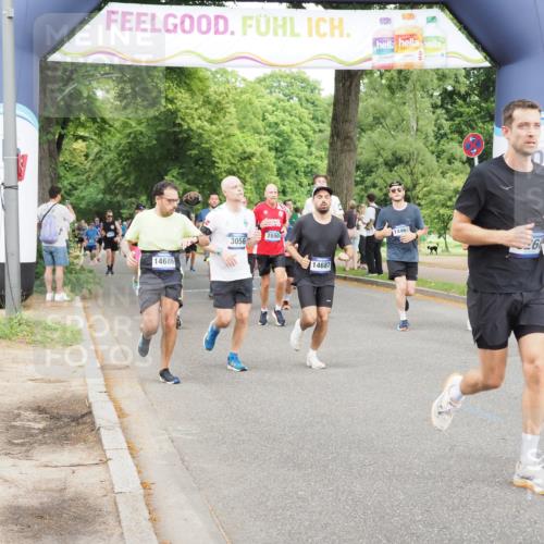 29.06.2025 - hella hamburg halbmarathon MichiJ http://msf.ph/oto/8286640 29.06.2025 10:33:09 Zwischen KM18-KM19 1171, 2890, 2970, 3056, 3917, 4915, 5623, 5884, 6266, 7325, 8928, 10596, 14464, 14686, 14687, 16506, 16689, 18055, 18631 meine-sportfotos.de