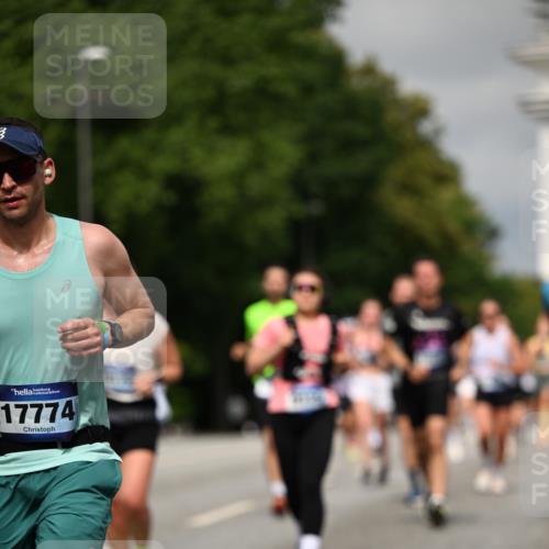 29.06.2025 - hella hamburg halbmarathon Dr. Thomas Lammeyer http://msf.ph/oto/8286737 29.06.2025 10:16:00 Kennedybrücke 1062, 1790, 2661, 3746, 3837, 4499, 6871, 6966, 7370, 7474, 8206, 8207, 9119, 9253, 9254, 9405 meine-sportfotos.de