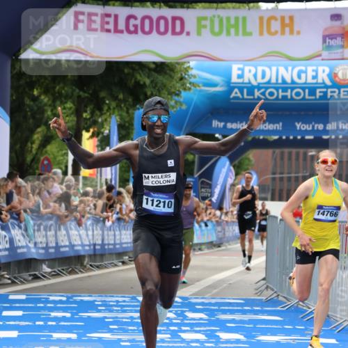29.06.2025 - hella hamburg halbmarathon Strokosch-Dieckow http://msf.ph/oto/8286747 29.06.2025 10:20:51 Ziel 11210, 14766, 16988, 17402, 19075 meine-sportfotos.de