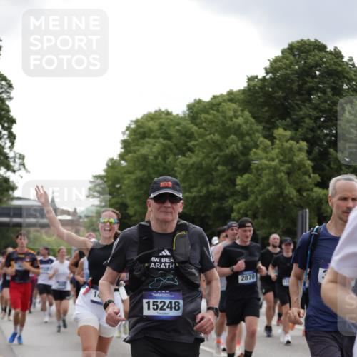 29.06.2025 - hella hamburg halbmarathon Jannik Wohlers http://msf.ph/oto/8286794 29.06.2025 10:35:43 Lombardsbrücke 1008, 1010, 1036, 1183, 1775, 1780, 1835, 2520, 2870, 3401, 3699, 3741, 3877, 4245, 4326, 4413, 4798, 4937, 5666, 6092, 6093, 6184, 6417, 6896, 7086, 7111, 7140, 7275, 7575, 7576, 8356, 8581, 8947, 9978, 10047, 10577, 11010, 11187, 11198, 11979, 12342, 12660, 12661, 13422, 13492, 13600, 13602, 13679, 14134, 14189, 14249, 14251, 14955, 15075, 15078, 15248, 15281, 15370, 15587, 15612, 15617, 15618, 15676, 15677, 15827, 15830, 15876, 16570, 16571, 17635 meine-sportfotos.de
