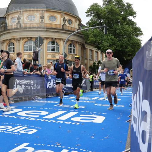 29.06.2025 - hella hamburg halbmarathon Strokosch-Dieckow http://msf.ph/oto/8286861 29.06.2025 10:48:16 Ziel 1537, 1914, 5129, 5528, 6923, 7367, 7599, 8216, 8916, 9770, 11211, 11467, 12685, 14192, 14797, 14814, 15590, 15629, 15735, 15973, 15981, 17745, 17982, 18963, 19127 meine-sportfotos.de