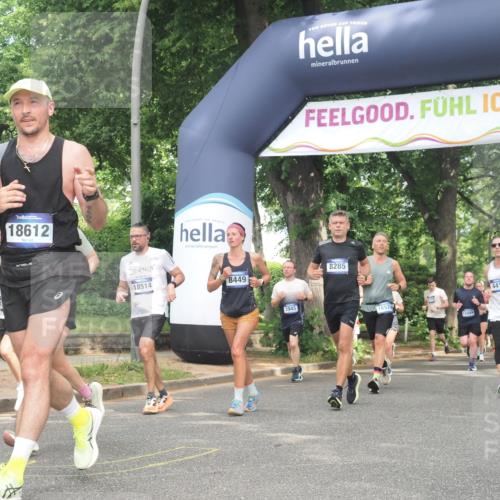 29.06.2025 - hella hamburg halbmarathon KatJ http://msf.ph/oto/8286897 29.06.2025 10:41:30 Zwischen KM18-KM19 1496, 1628, 2561, 4419, 7129, 8285, 8449 meine-sportfotos.de