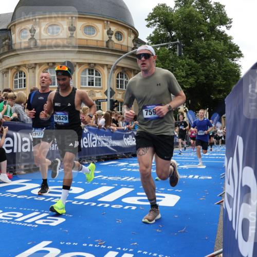 29.06.2025 - hella hamburg halbmarathon Strokosch-Dieckow http://msf.ph/oto/8286924 29.06.2025 10:48:17 Ziel 1537, 3747, 5129, 5362, 5528, 6081, 6923, 7367, 7599, 8216, 8916, 9770, 11211, 11467, 12549, 12685, 14797, 14814, 15590, 15629, 15735, 15981, 17745, 17982, 18963, 19127 meine-sportfotos.de