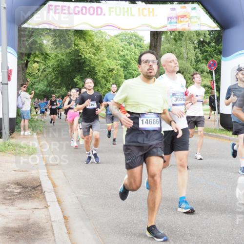 29.06.2025 - hella hamburg halbmarathon MichiJ http://msf.ph/oto/8286928 29.06.2025 10:33:11 Zwischen KM18-KM19 1171, 1413, 2890, 2970, 3056, 3917, 4915, 5623, 5884, 6266, 7325, 7843, 8928, 10596, 11491, 14464, 14686, 14687, 15760, 16506, 16685, 18055, 18407, 18718 meine-sportfotos.de