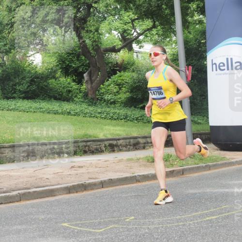 29.06.2025 - hella hamburg halbmarathon KatJ http://msf.ph/oto/8286930 29.06.2025 10:11:44 Zwischen KM18-KM19  meine-sportfotos.de