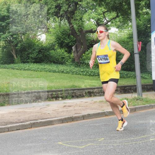 29.06.2025 - hella hamburg halbmarathon KatJ http://msf.ph/oto/8286981 29.06.2025 10:11:44 Zwischen KM18-KM19  meine-sportfotos.de