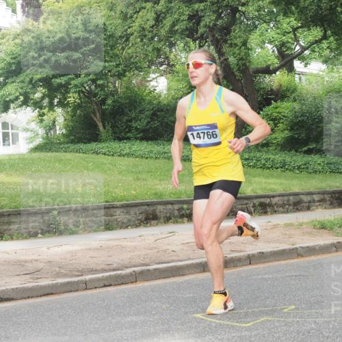 29.06.2025 - hella hamburg halbmarathon KatJ http://msf.ph/oto/8287070 29.06.2025 10:11:44 Zwischen KM18-KM19  meine-sportfotos.de