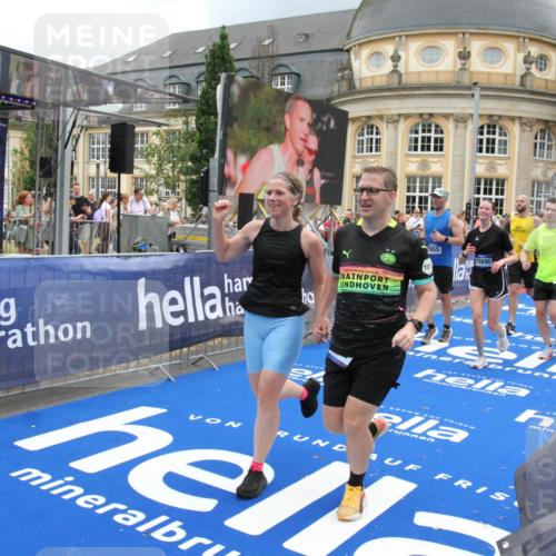 29.06.2025 - hella hamburg halbmarathon Michael Strokosch http://msf.ph/oto/8287142 29.06.2025 10:55:43 Ziel 1120, 1143, 1834, 2955, 2982, 3037, 4897, 6924, 8255, 8618, 10212, 11039, 11568, 12196, 12483, 12515, 14909, 15896, 16110, 17615, 18064, 18190 meine-sportfotos.de