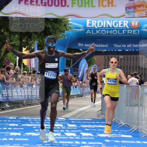 29.06.2025 - hella hamburg halbmarathon Strokosch-Dieckow http://msf.ph/oto/8287164 29.06.2025 10:20:50 Ziel 11210, 14766, 16988, 17402, 19075 meine-sportfotos.de