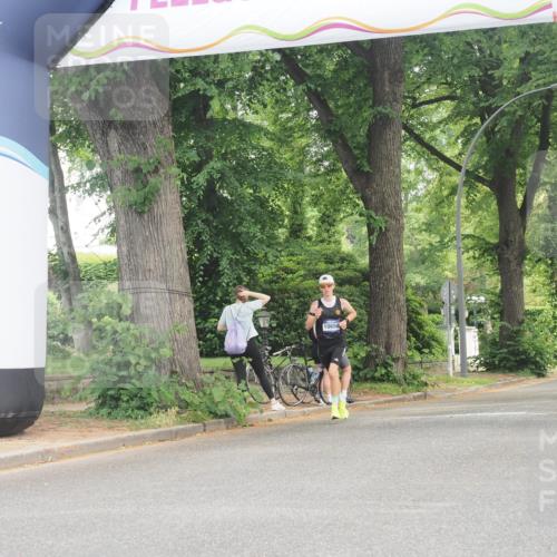 29.06.2025 - hella hamburg halbmarathon KatJ http://msf.ph/oto/8287169 29.06.2025 10:12:01 Zwischen KM18-KM19  meine-sportfotos.de