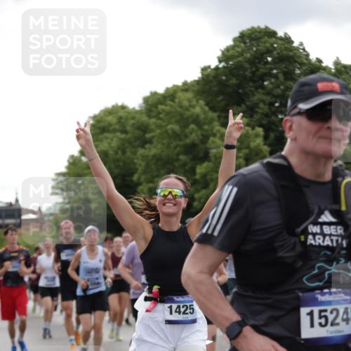 29.06.2025 - hella hamburg halbmarathon Jannik Wohlers http://msf.ph/oto/8287301 29.06.2025 10:35:44 Lombardsbrücke 1008, 1010, 1036, 1183, 1775, 1780, 1835, 2520, 2870, 3401, 3699, 3741, 3877, 4245, 4326, 4798, 4937, 5246, 5666, 6092, 6093, 6184, 6417, 6896, 7086, 7111, 7140, 7275, 7575, 7576, 8356, 8581, 8947, 9978, 10146, 10577, 11010, 11187, 11198, 11979, 12342, 12343, 12660, 12661, 13422, 13492, 13600, 13602, 13679, 14134, 14189, 14249, 14251, 14955, 15075, 15078, 15248, 15370, 15587, 15612, 15617, 15618, 15676, 15677, 15827, 15830, 15876, 16570, 16571, 17635 meine-sportfotos.de