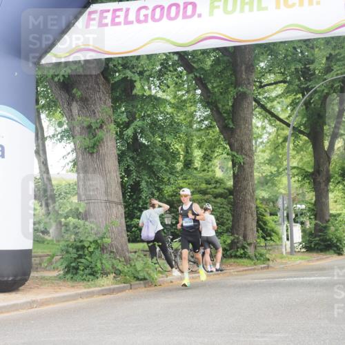29.06.2025 - hella hamburg halbmarathon KatJ http://msf.ph/oto/8287323 29.06.2025 10:12:01 Zwischen KM18-KM19  meine-sportfotos.de