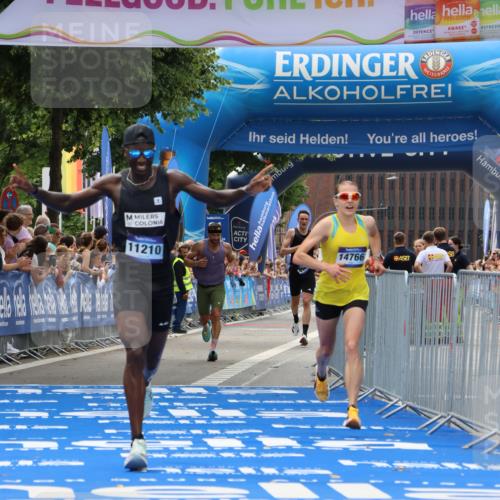 29.06.2025 - hella hamburg halbmarathon Strokosch-Dieckow http://msf.ph/oto/8287413 29.06.2025 10:20:50 Ziel 11210, 14766, 16988, 17402, 19075 meine-sportfotos.de