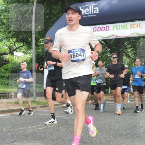 29.06.2025 - hella hamburg halbmarathon KatJ http://msf.ph/oto/8287447 29.06.2025 10:41:36 Zwischen KM18-KM19 1410, 2354, 3791, 3945, 4419, 4903, 6260, 7973, 8285, 8394, 8449, 8514 meine-sportfotos.de