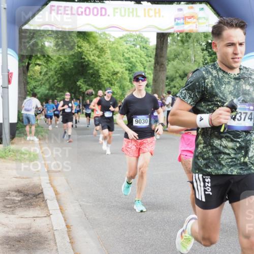 29.06.2025 - hella hamburg halbmarathon MichiJ http://msf.ph/oto/8287466 29.06.2025 10:33:14 Zwischen KM18-KM19 1171, 1413, 2098, 2890, 2970, 3056, 3917, 5623, 5884, 6266, 7167, 7325, 7843, 9030, 10596, 11491, 12783, 13525, 14374, 14464, 14686, 14687, 14722, 15760, 16685, 18055, 18407, 18637, 18638, 18718 meine-sportfotos.de
