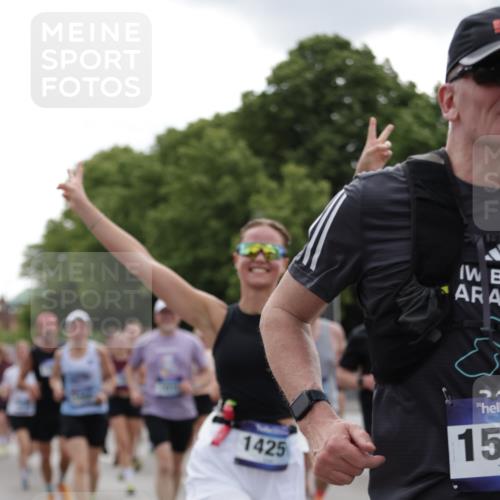 29.06.2025 - hella hamburg halbmarathon Jannik Wohlers http://msf.ph/oto/8287471 29.06.2025 10:35:44 Lombardsbrücke 1008, 1010, 1036, 1183, 1775, 1780, 1835, 2520, 2870, 3401, 3699, 3741, 3877, 4245, 4326, 4798, 4937, 5246, 5666, 6092, 6093, 6184, 6417, 6896, 7086, 7111, 7140, 7275, 7575, 7576, 8356, 8581, 8947, 9978, 10146, 10577, 11010, 11187, 11198, 11979, 12342, 12343, 12660, 12661, 13422, 13492, 13600, 13602, 13679, 14134, 14189, 14249, 14251, 14955, 15075, 15078, 15248, 15370, 15587, 15612, 15617, 15618, 15676, 15677, 15827, 15830, 15876, 16570, 16571, 17635 meine-sportfotos.de