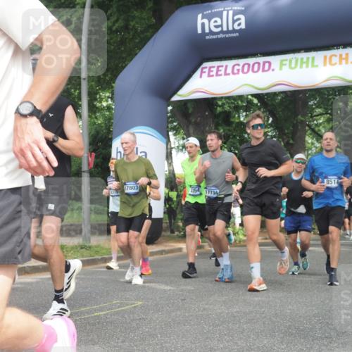 29.06.2025 - hella hamburg halbmarathon KatJ http://msf.ph/oto/8287625 29.06.2025 10:41:36 Zwischen KM18-KM19 1410, 2354, 3791, 3945, 4419, 4903, 6260, 7973, 8285, 8394, 8449, 8514 meine-sportfotos.de