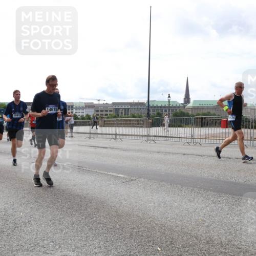 29.06.2025 - hella hamburg halbmarathon Lena Gebhardt http://msf.ph/oto/8287627 29.06.2025 10:21:00 Lombardsbrücke 2945, 4350, 8724, 685, 15913, 14615, 113, 9124, 1011, 1028, 1266, 1658, 2053, 2101, 2325, 2383, 2834, 2923, 2945, 2956, 2986, 3161, 3247, 3453, 3733, 3781, 3813, 4082, 4288, 4350, 4422, 4754, 4869, 5041, 5061, 5625, 5767, 6275, 6308, 6608, 7228, 7608, 8113, 8724, 8726, 8844, 8940, 9005, 9011, 9108, 9236, 9501, 9981, 10050, 10350, 10585, 10602, 11100, 11145, 11698, 11995, 12175, 12694, 12844, 13057, 13508 meine-sportfotos.de