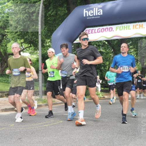 29.06.2025 - hella hamburg halbmarathon KatJ http://msf.ph/oto/8287752 29.06.2025 10:41:37 Zwischen KM18-KM19 1410, 2354, 3791, 3945, 4419, 4903, 5319, 6260, 7973, 8394, 8514 meine-sportfotos.de