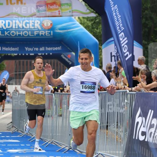 29.06.2025 - hella hamburg halbmarathon Strokosch-Dieckow http://msf.ph/oto/8287774 29.06.2025 10:20:47 Ziel 11210, 14360, 14766, 16988, 17402 meine-sportfotos.de